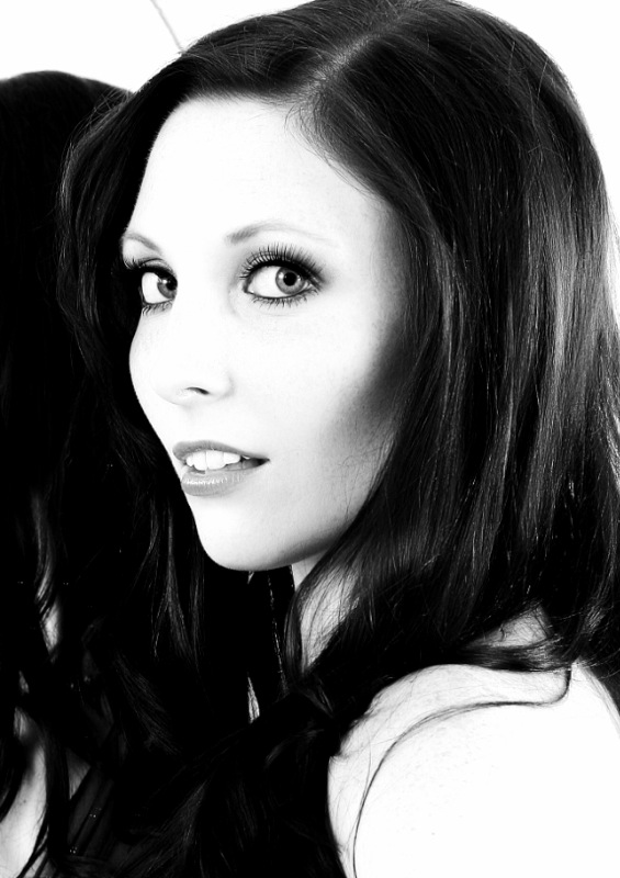 leigh-rhiannon-coggins-latest.jpg